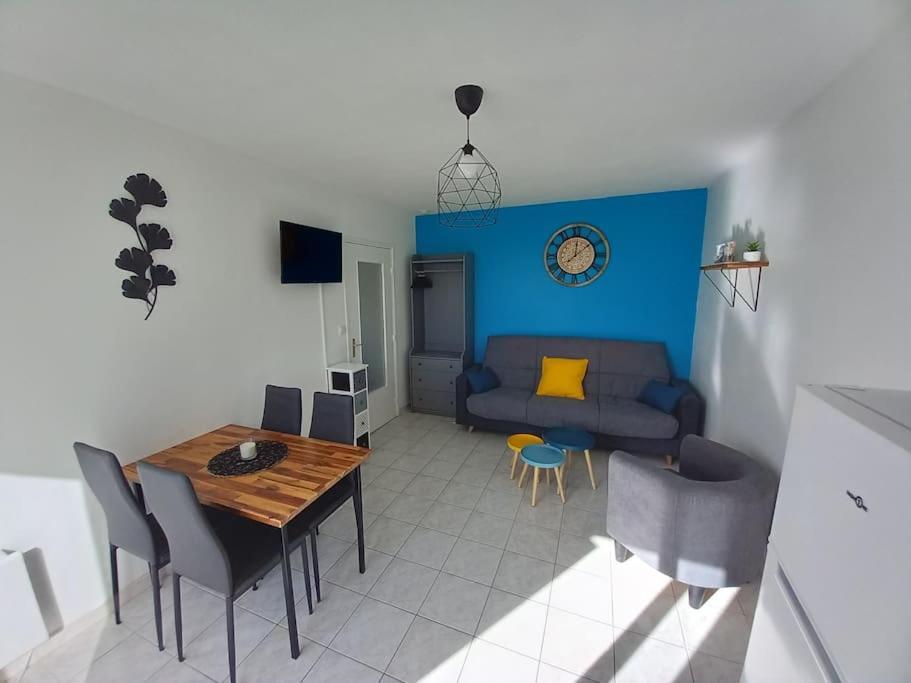 Appart 2/4 Pers Proche Centre Avec Balcon, Parking Нарбонна Экстерьер фото