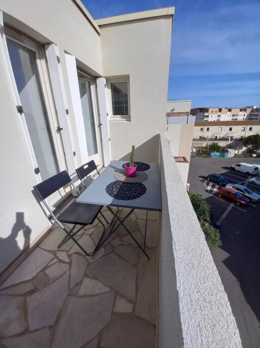 Appart 2/4 Pers Proche Centre Avec Balcon, Parking Нарбонна Экстерьер фото